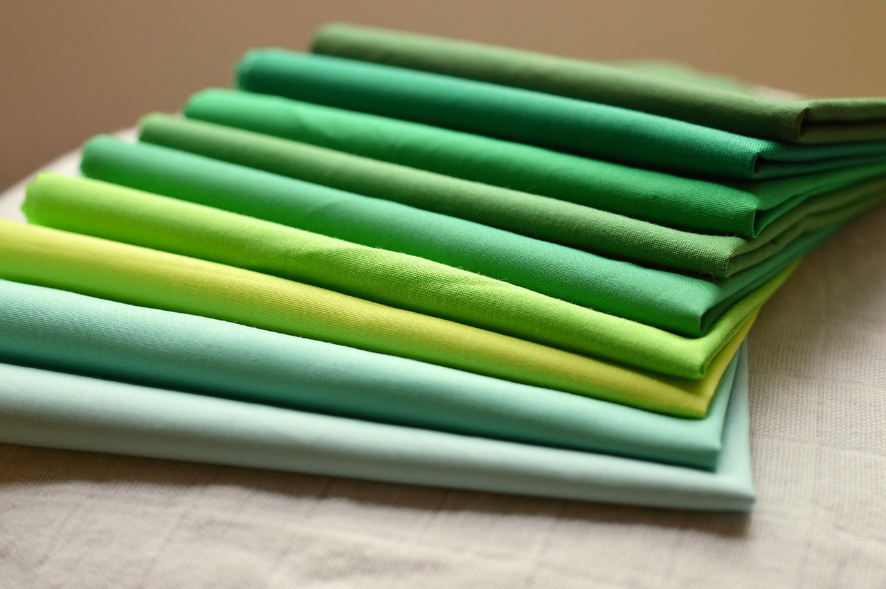 cotton, green cloth, light-colored cloth, cloth, cotton, cotton, cotton, green cloth, green cloth, green cloth, green cloth, green cloth, cloth, cloth, cloth